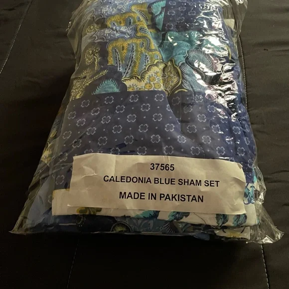 Caledonia Blue Floral Patchwork Pillow Sham 2 Piece Set - Picture 9 of 9